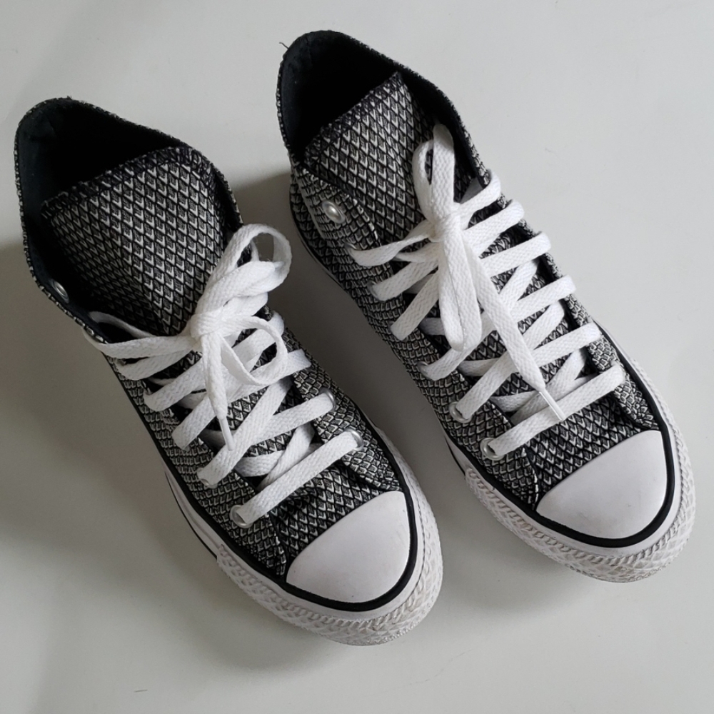 Converse highcut shoes